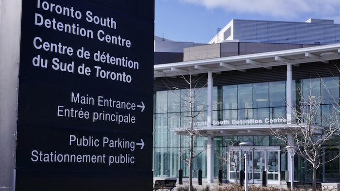 La façade du Centre de détention du sud de Toronto le 14 janvier 2022.