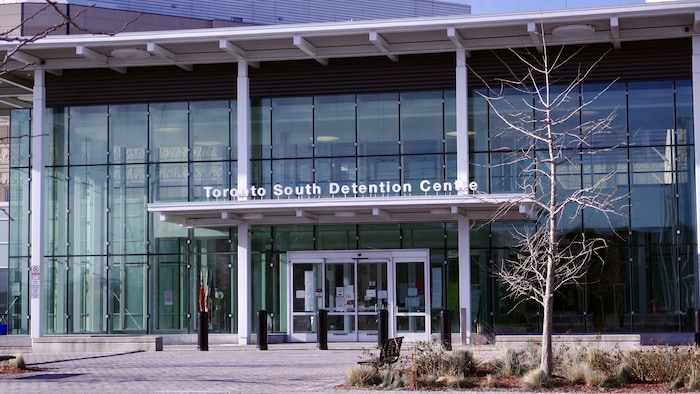 La façade du Centre de détention du sud de Toronto le 14 janvier 2022.