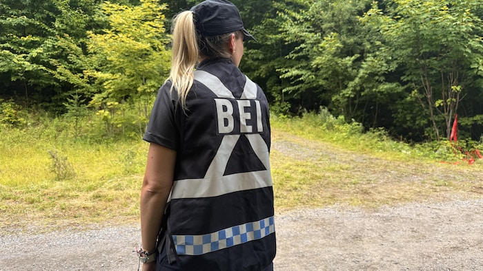 Une agente du Bureau des enquêtes indépendantes (BEI).