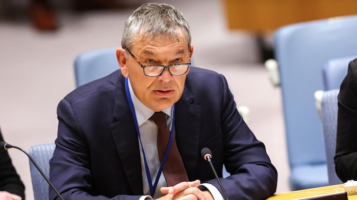  Le commissaire général de l'Office de secours et de travaux des Nations unies (UNRWA), Philippe Lazzarini, s'exprime lors d'une réunion du Conseil de sécurité de l'ONU sur l'UNRWA au siège de l'ONU, à New York, le 17 avril 2024.