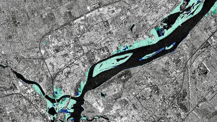 Ressources naturelles Canada a produit des cartes en temps quasi réel de l'étendue des inondations du printemps 2019 dans la région d'Ottawa-Gatineau à partir d'images de RADARSAT-2 destinées aux interventions d'urgence. Cette image du 26 avril 2019 montre la végétation inondée (vert) et les inondations en eau libre (bleu foncé) sur la rivière des Outaouais. 