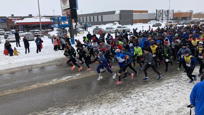 Runners on the starting line.