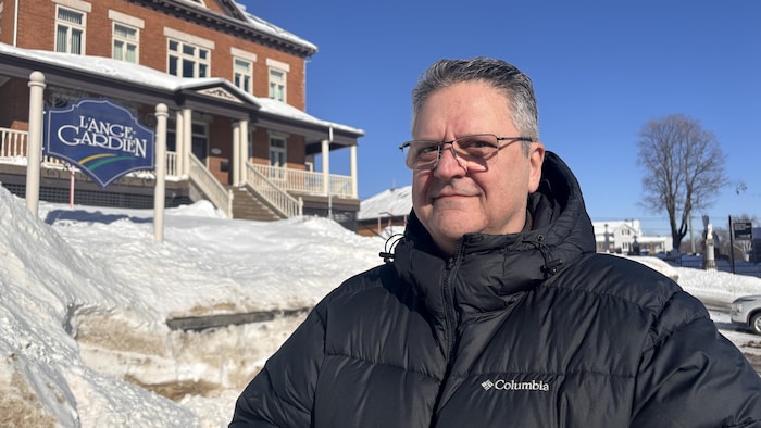 Pierre Lefrançois devait l'édifice de la Municipalité.