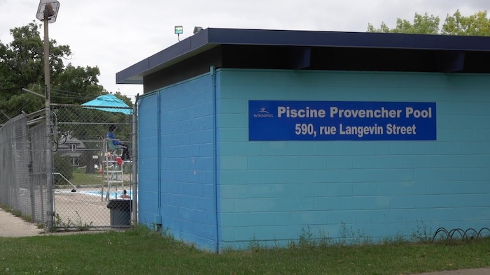 La piscine Provencher.