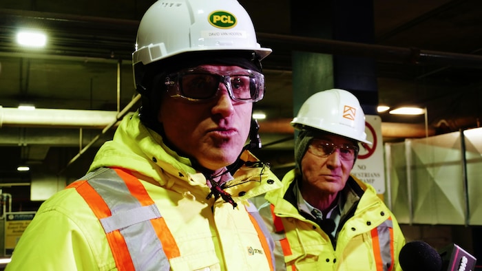 David Van Hooren et Sean Kavanaugh sur un des sites de construction. 