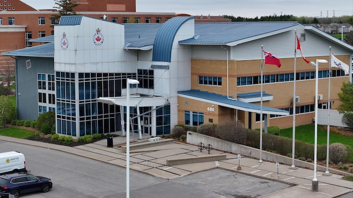Un image de drone du quartier général de la division Central Ouest de la police régionale de Durham à Whitby.
