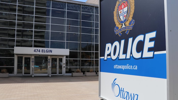 Le quartier général du Service de police d'Ottawa.