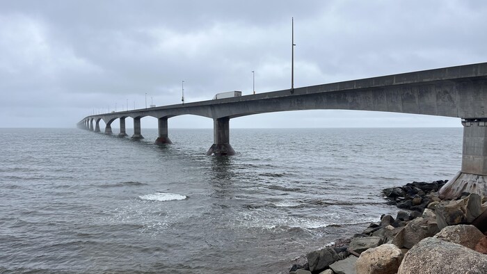 Le pont.