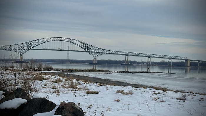 Le pont Laviolette à Trois-Rivières.