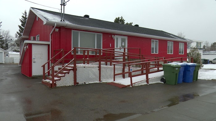 Le bâtiment du cendre d'action bénévole Le Nordest à Forestville.