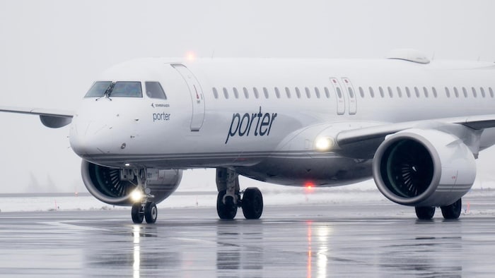 Un avion.