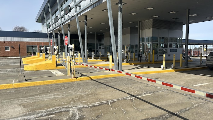 Une installation du poste frontalier de Stanstead.