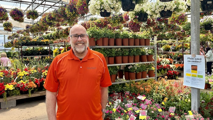 Jean-Paul Daoust, le copropriétaire du centre de jardinage Floralies Jouvence depuis la pandémie.