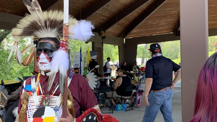 Célébrer les cultures autochtones par la danse et les jeux à Calgary ...