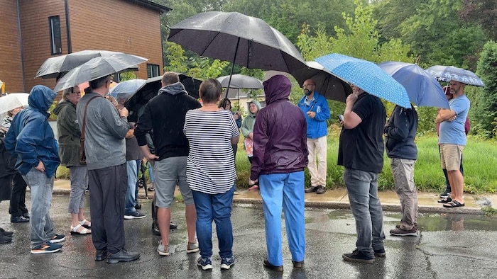 Près de vingt personnes se sont déplacées malgré la pluie.