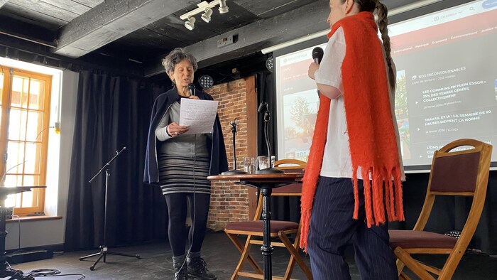 Catherine Audet et Alex Carignan sont sur une scène