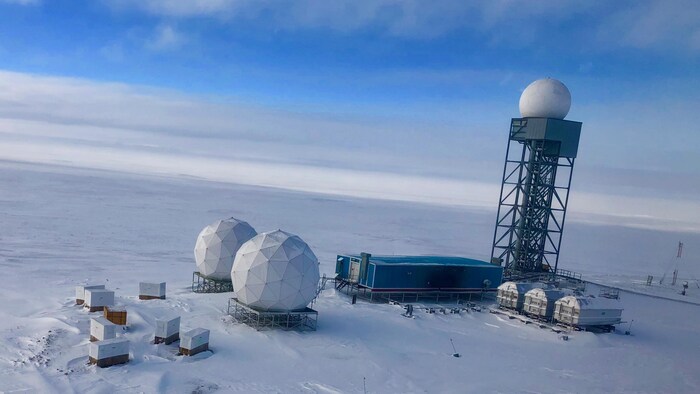Des radars du Système d’alerte du Nord dans l'Arctique canadien