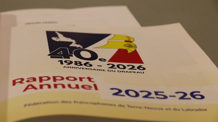Une photo de la couverture du rapport annuel de l'année 2025-2026 de la Fédération des francophones de Terre-Neuve-et-Labrador.
