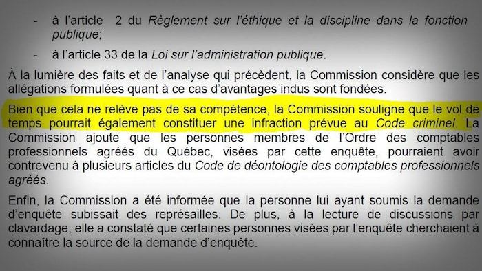 Extrait du rapport de la Commission de la fonction publique dont un passage a été marqué à l’aide d’un surligneur.
