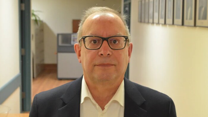Ray Racette, president and CEO of Lake of the Woods District Hospital in Kenora, says the College of Physicians and Surgeons of Ontario quickly processed an application from a Manitoba physician so the doctor could help fill shifts in the Kenora ER. He hopes two other Manitoba physicians will have a similar experience.