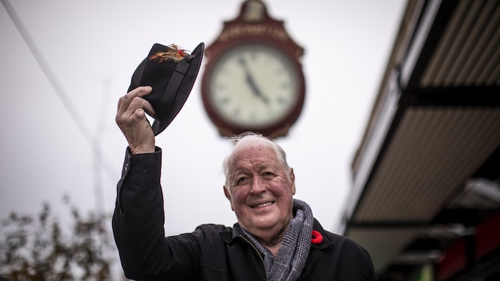 Mort du créateur de l’horloge à vapeur de Gastown | Radio-Canada