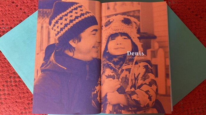 Denis est né dans la province du Québec, au Canada. Sa femme est originaire du Japon. Ils se sont rencontrés au sommet du  Mont-Royal. 