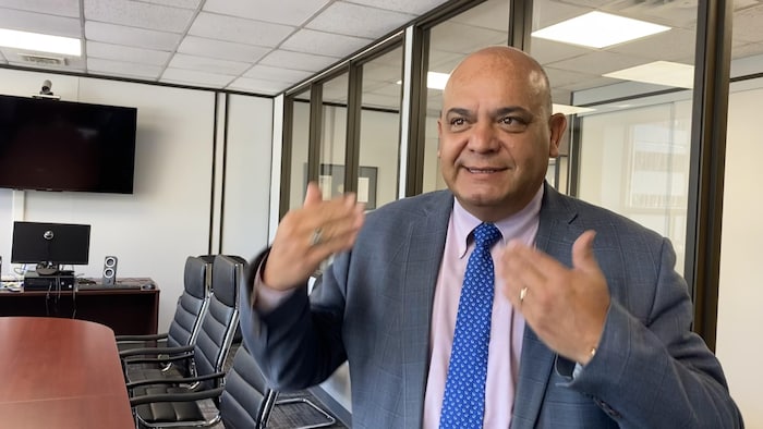 José Samaniego, directeur pour les Amériques du Haut commissariat des Nations Unies pour les réfugiés, en conversation avec RCI.
