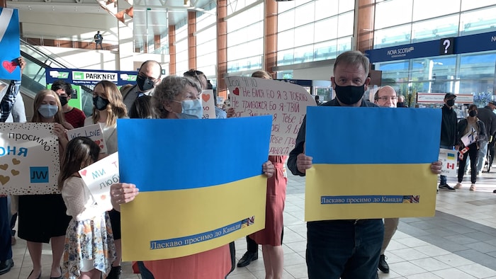 Canadá ordena la salida de Ucrania de familiares – N+