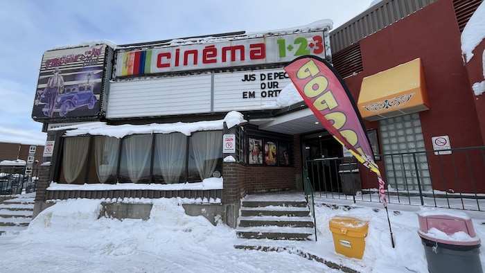 Façade du cinéma de Sept-Îles