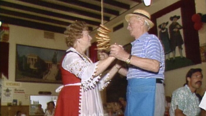 De la danse lors du Festival Mosaic de Regina, en Saskatchewan, le 6 juin 1988.