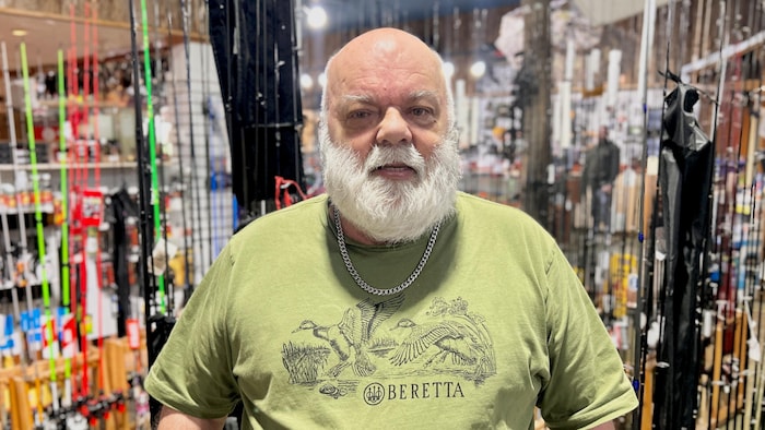 Portrait de Richard Binet dans le magasin