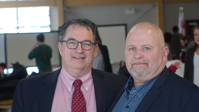 Réjean St-Arnaud avec Richard Jalbert pendant le 2e Forum régional.
