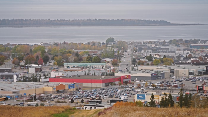 Rimouski, vue de la montée Industrielle-et-Commerciale.