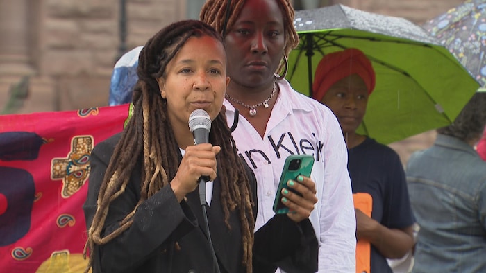 “Keep the police out of our schools,” said activists “Keep the police out of our schools,” said activists