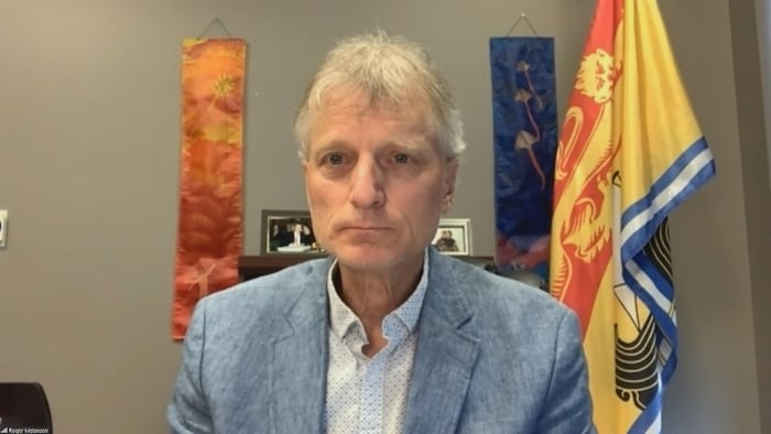 Le chef de l'opposition officielle au Nouveau-Brunswick, Roger Melanson, est très inquiet de la situation au CHU Dumont.