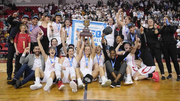 Basketball feminin le Rouge et Or pret a ecrire l histoire Radio Canada