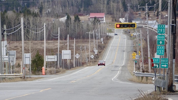 Québec annonce la réfection de la route 293 et la reconstruction du ...