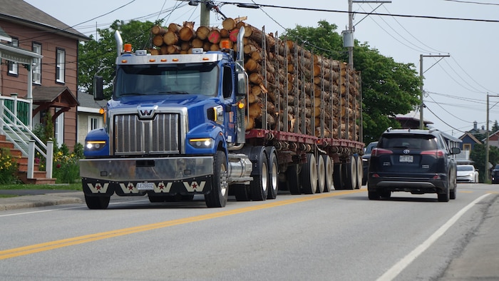 Le trafic de la route 132, à Saint-Simon.