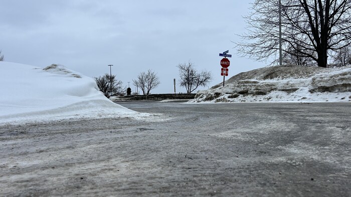 Une route glacée.