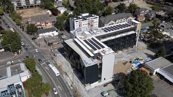 Un nouveau bâtiment universitaire dans son quartier.