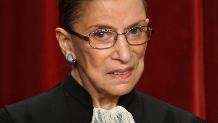 Ruth Bader Ginsburg en toge.