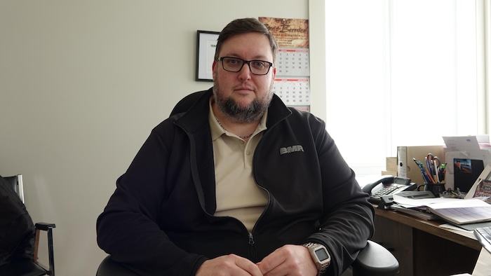 Ryan Cyr dans son bureau du BMR.
