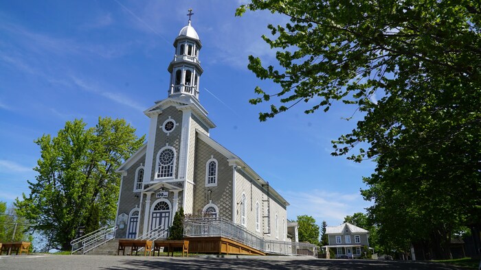 Une église.