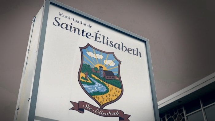 Pancarte de la Ville de Sainte-Élisabeth.