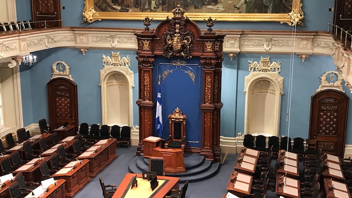 Le Salon bleu de l'Assemblée nationale du Québec.
