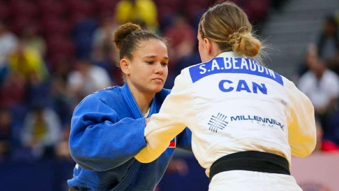 Sara-Anne Beaudin en pleine action durant une compétition.