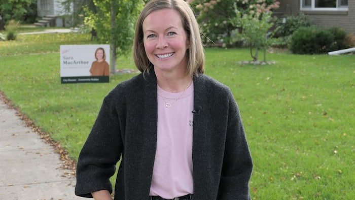 Portrait de Sara MacArthur.