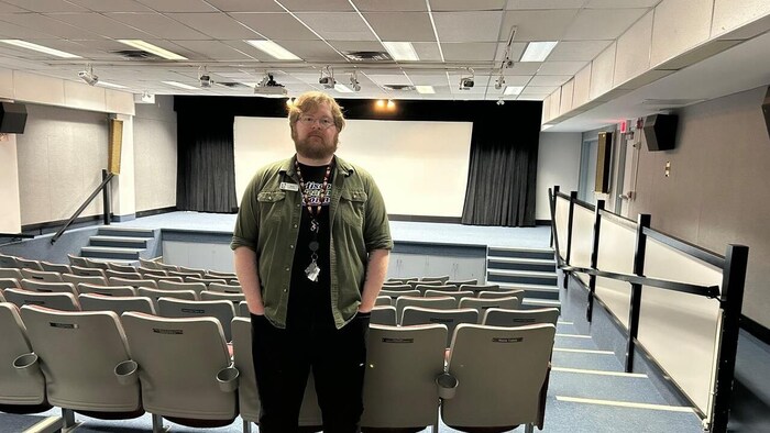 Sam Reinrichs, responsable du cinéma de la bibliothèque publique de Regina, en Saskatchewan.