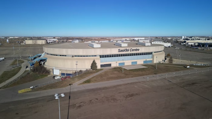 Vue aérienne du centre SaskTel Center à Saskatoon.