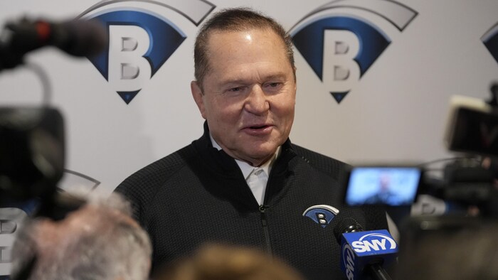 L’agent Scott Boras en point de presse.